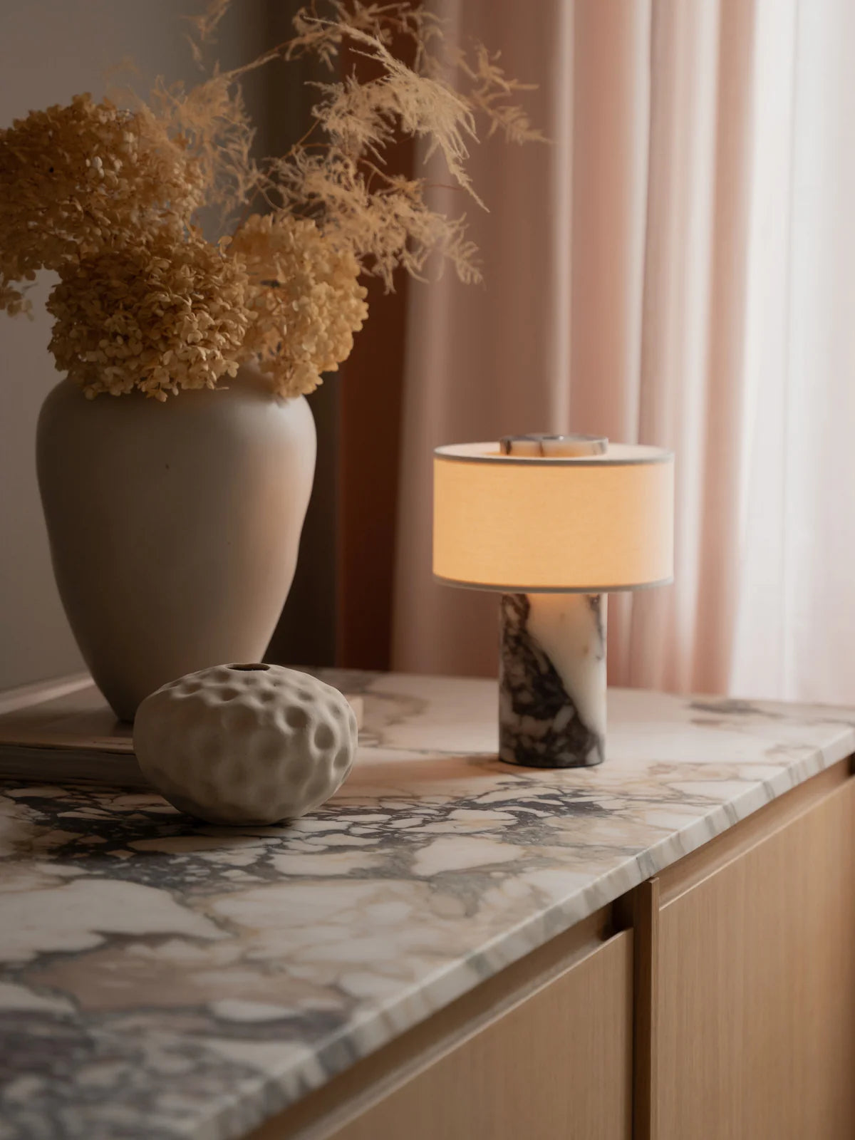 Aura Portable Lamp - TOTEM MARBLE