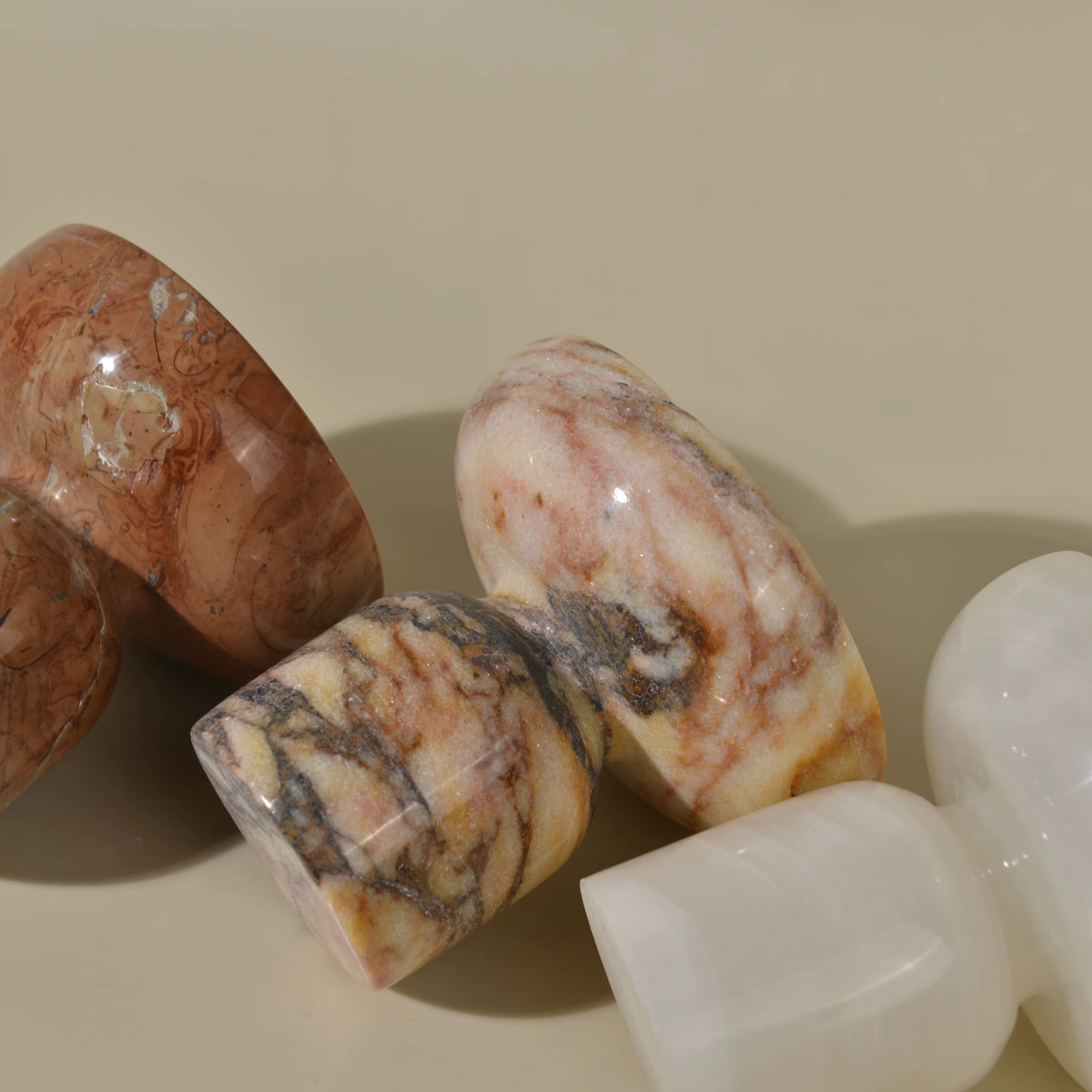 Embergrain Marble Holder