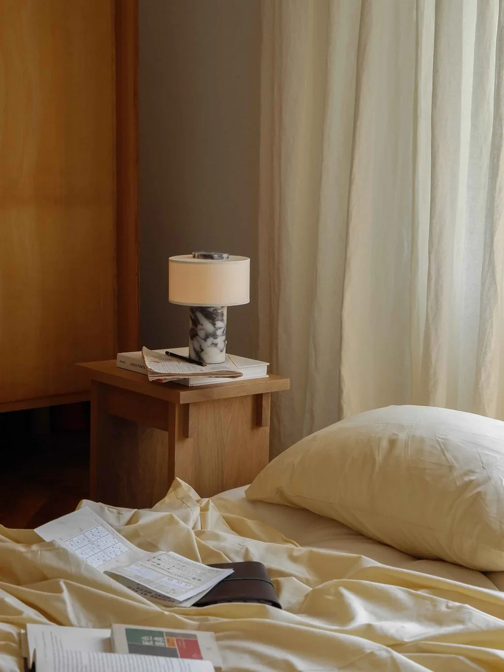 Aura Portable Lamp - TOTEM MARBLE