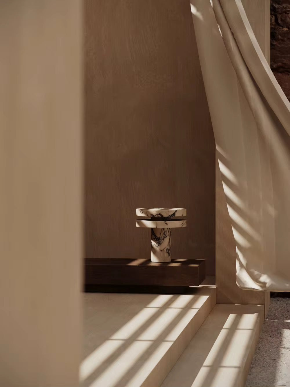 Strahl Marble Table Lamp